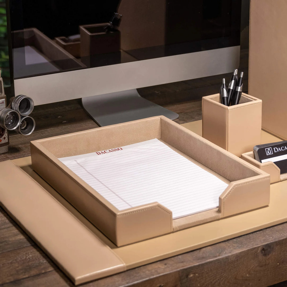 Dacasso White Latte Bonded Leather Letter Tray