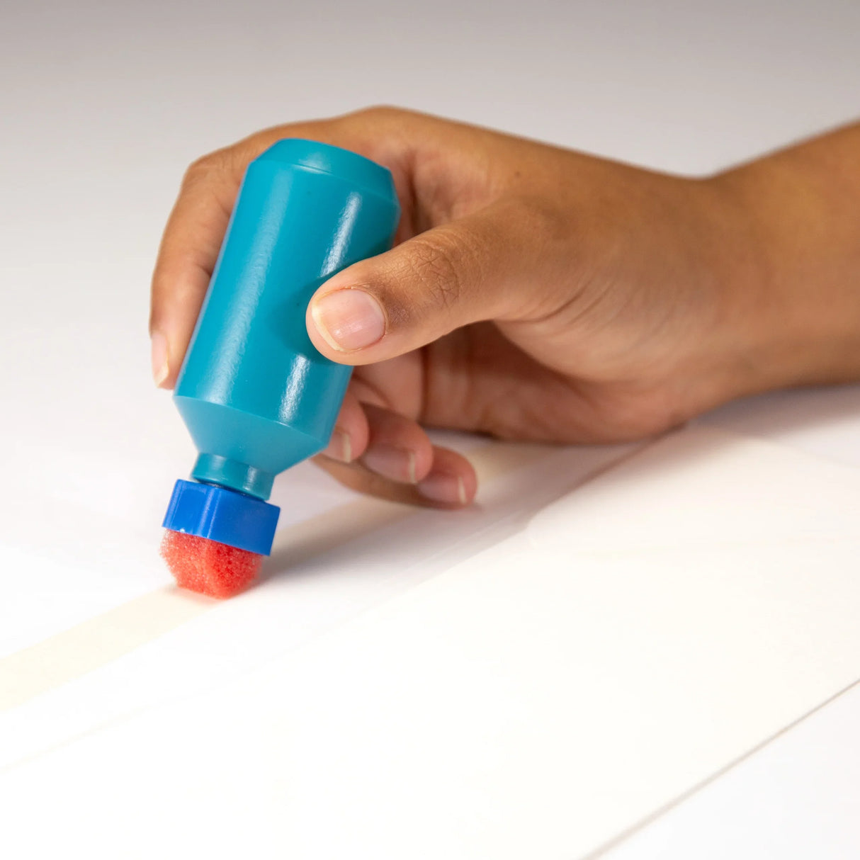 Bottle Moistener
