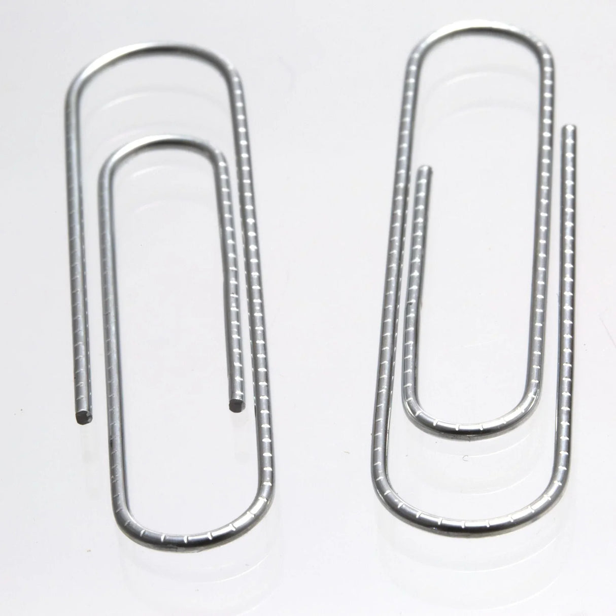 Officemate® Giant Non-Skid Paper Clips