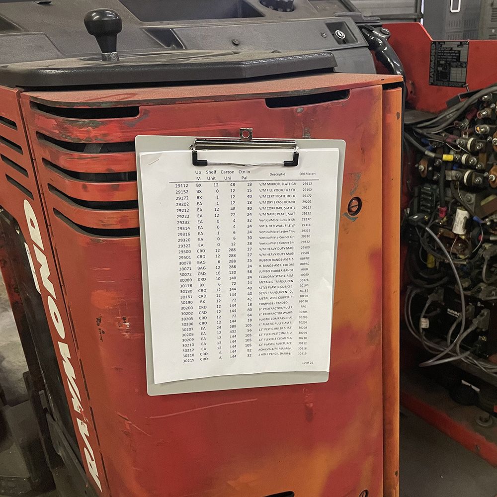 Officemate® Magnetic Clipboard