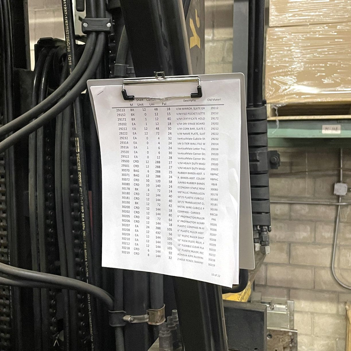 Officemate® Magnetic Clipboard