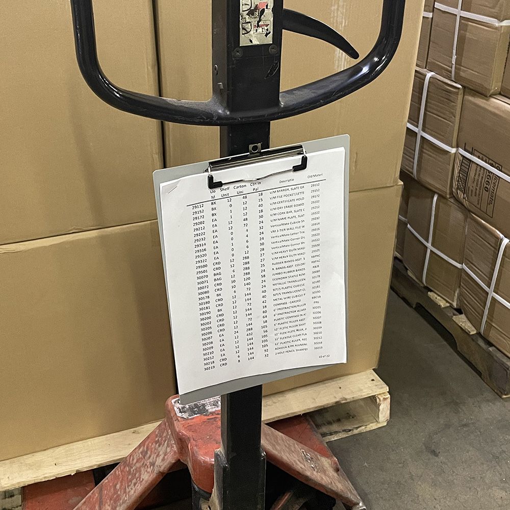 Officemate® Magnetic Clipboard