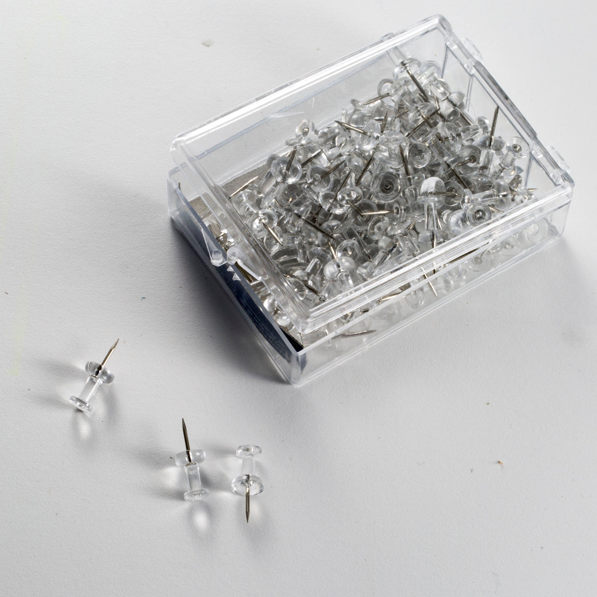 Push Pins, Clear, 100-Peggable Reusable Box