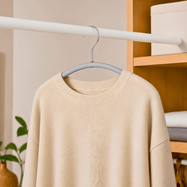Alba Metal Clothes Hangers with ABS Shoulder Tips – Set of 6 Heavy-Duty Wardrobe Hangers